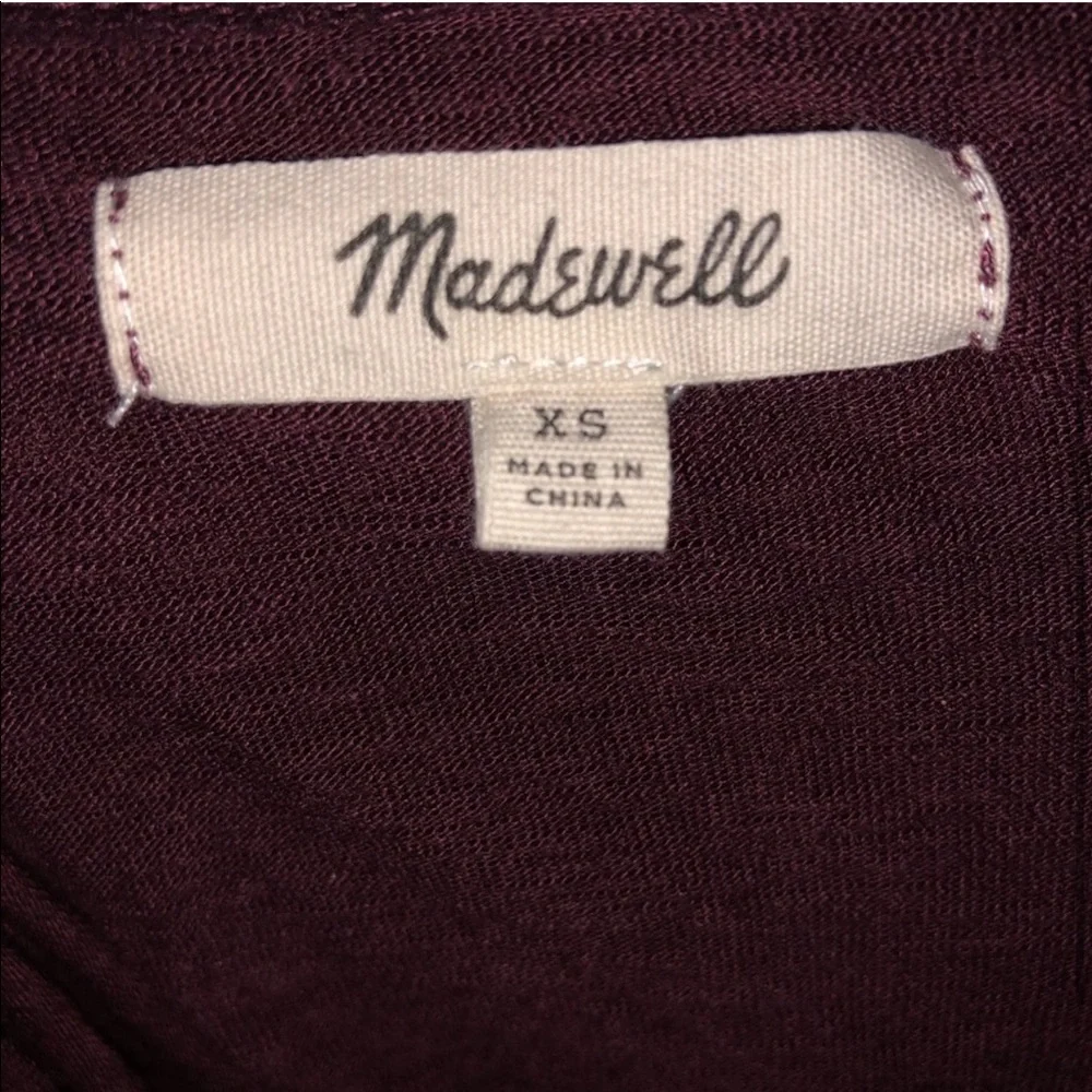 Outfit: T-shirt and skirt! Maroon T-shirt by MADEWELL and multicolored skirt